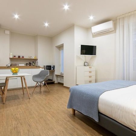 Aqualago Casa Vacanze Apartment E Verbania Eksteriør billede